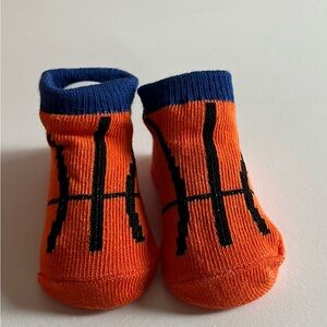 New absorba baby socks, 0-6m 🏀 themed baby gift baby shower